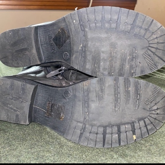 Gray long boots. Size 9. - Picture 5 of 5